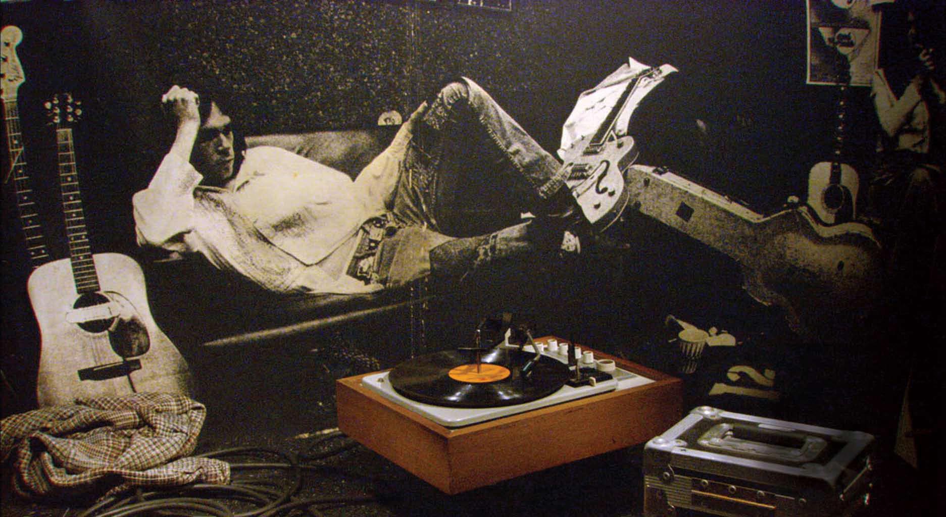 Fotografía de Neil Young en su juventud.